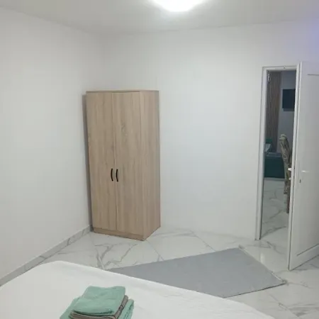 Melvina 3 * Pančevo